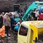 Hendi Terkubur Hidup-hidup di Galian Pasir Gunung Guntur