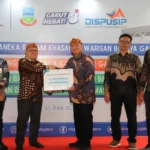 Perpustakaan Desa Karyamukti Cibatu Terima Bantuan dari Perpusnas RI