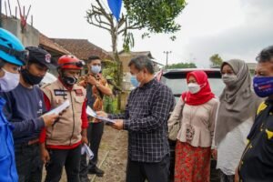 Pemkab Garut Turunkan Bantuan untuk Korban Longsor di Cisewu