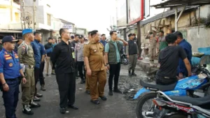 Warga Keluhkan Keberadaan PKL di Jalan Merdeka